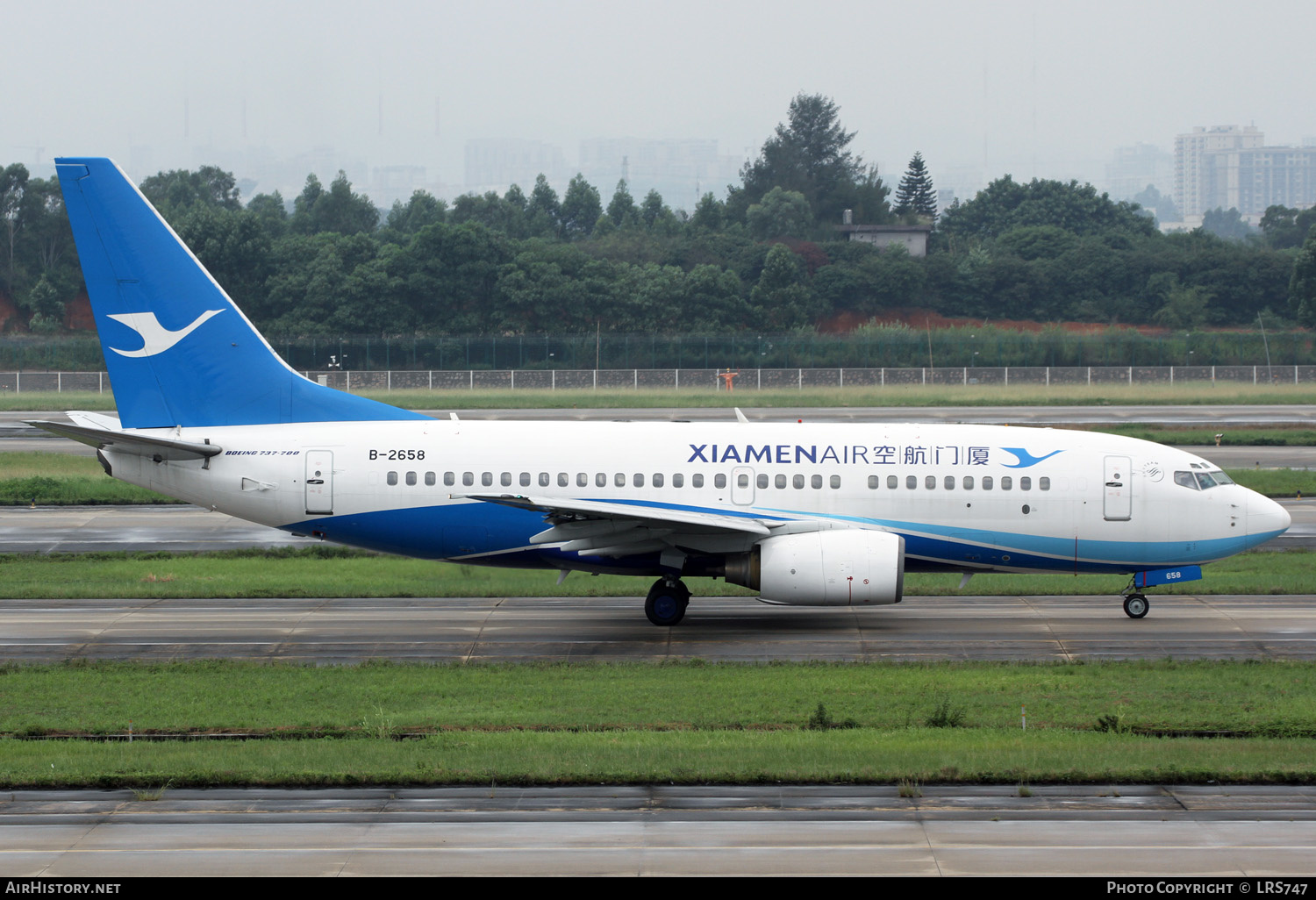 Aircraft Photo of B-2658 | Boeing 737-75C | Xiamen Airlines | AirHistory.net #330592