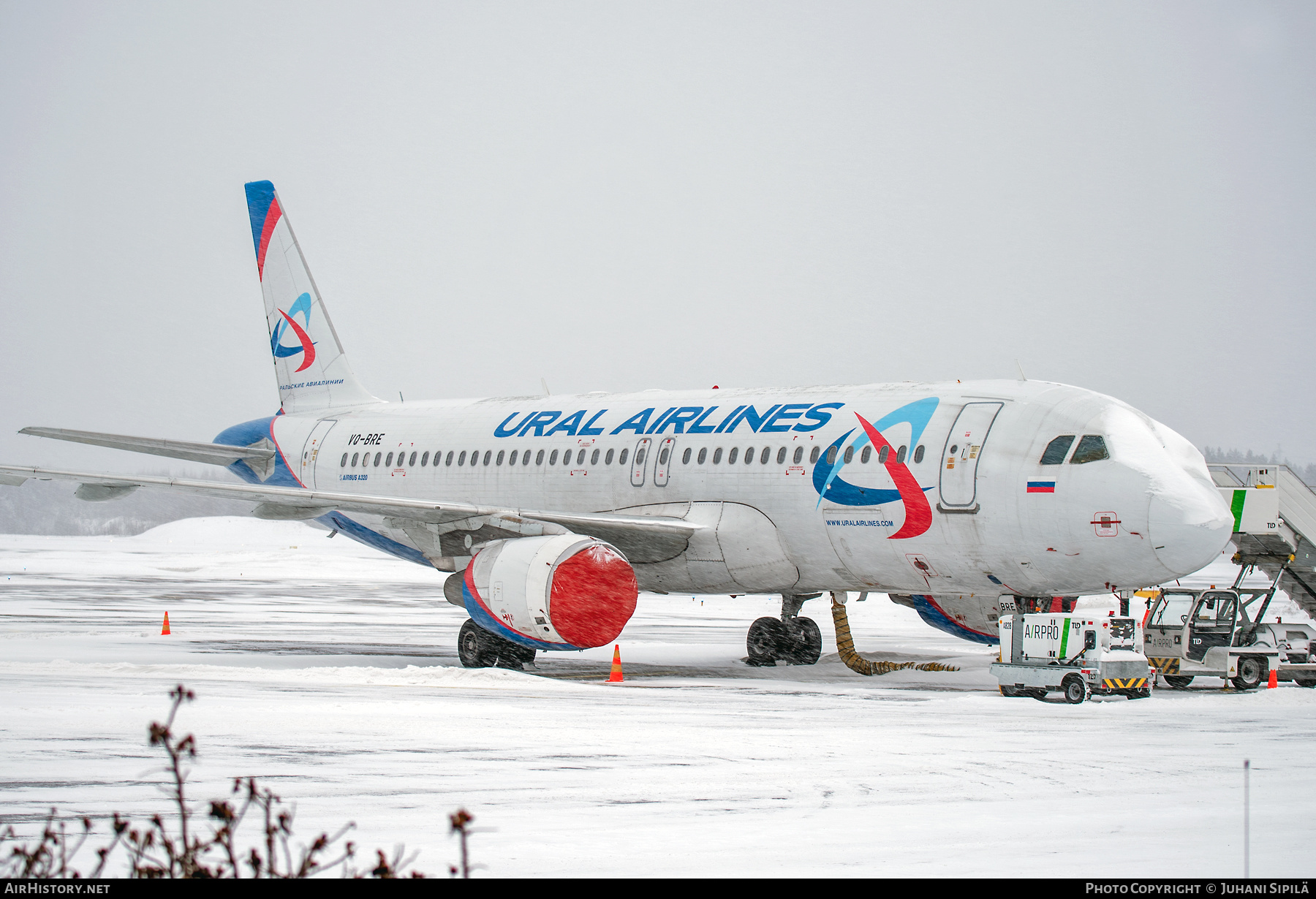 Aircraft Photo of VQ-BRE | Airbus A320-214 | Ural Airlines | AirHistory.net #330670