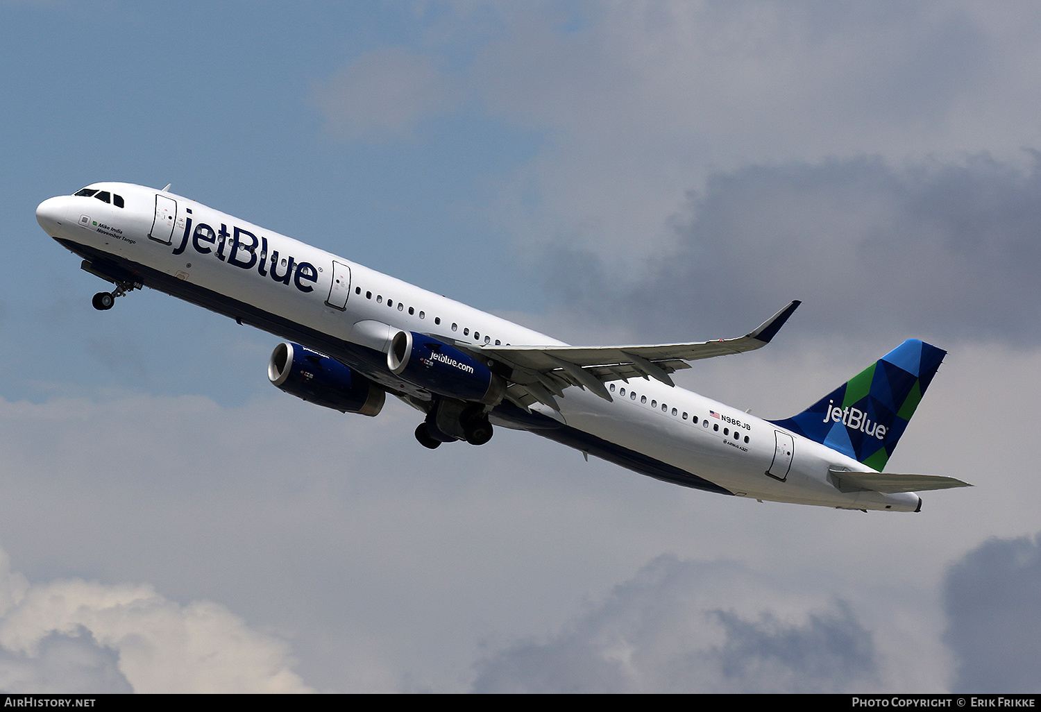 Aircraft Photo of N986JB | Airbus A321-231 | JetBlue Airways | AirHistory.net #330713