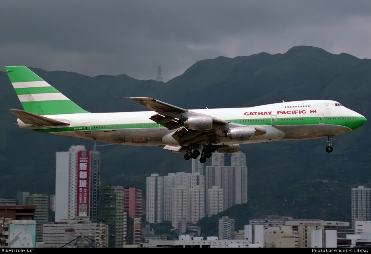 Aircraft Photo of VR-HIA | Boeing 747-267B | Cathay Pacific Airways | AirHistory.net #330817