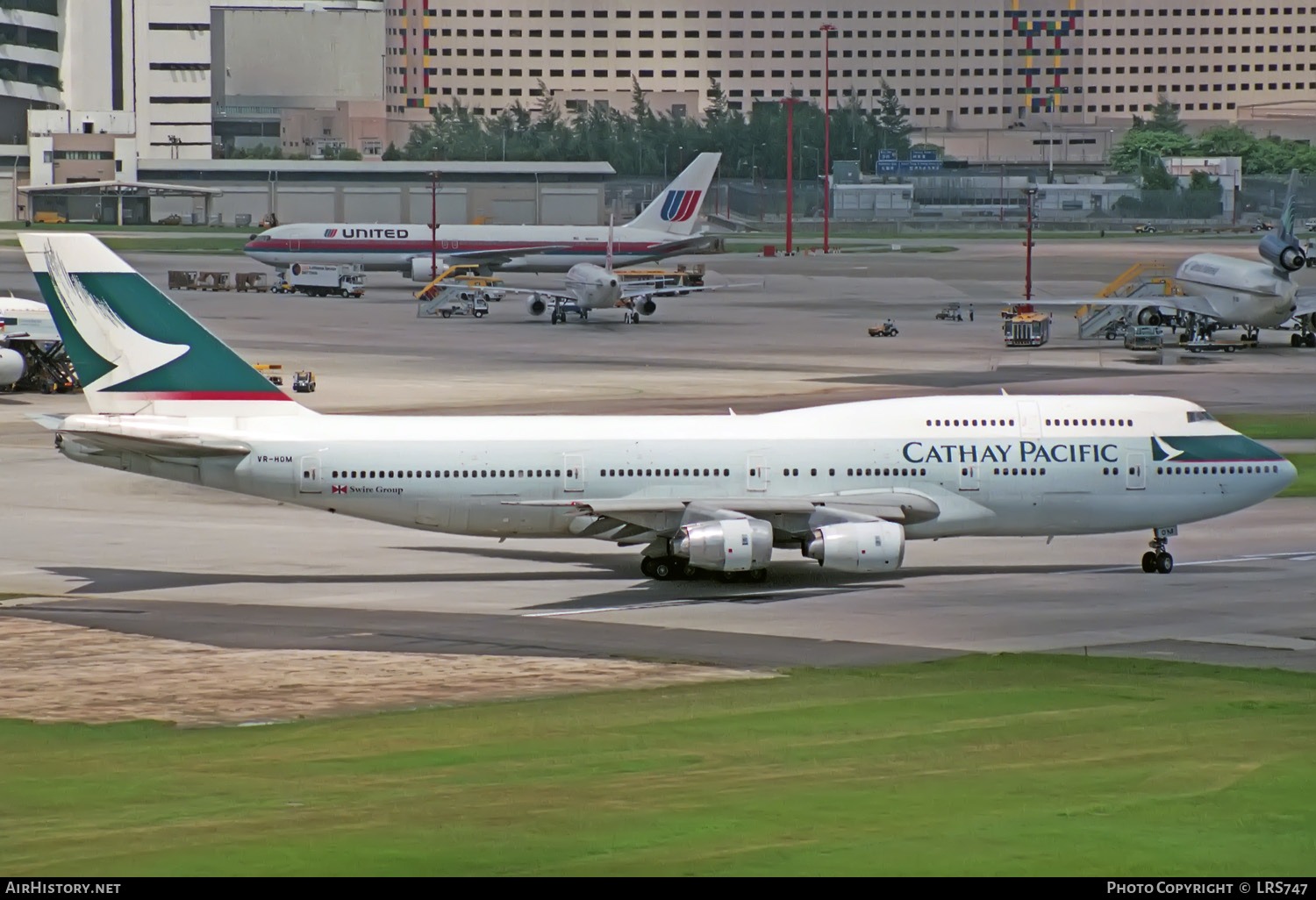 Aircraft Photo of VR-HOM | Boeing 747-367 | Cathay Pacific Airways | AirHistory.net #330819