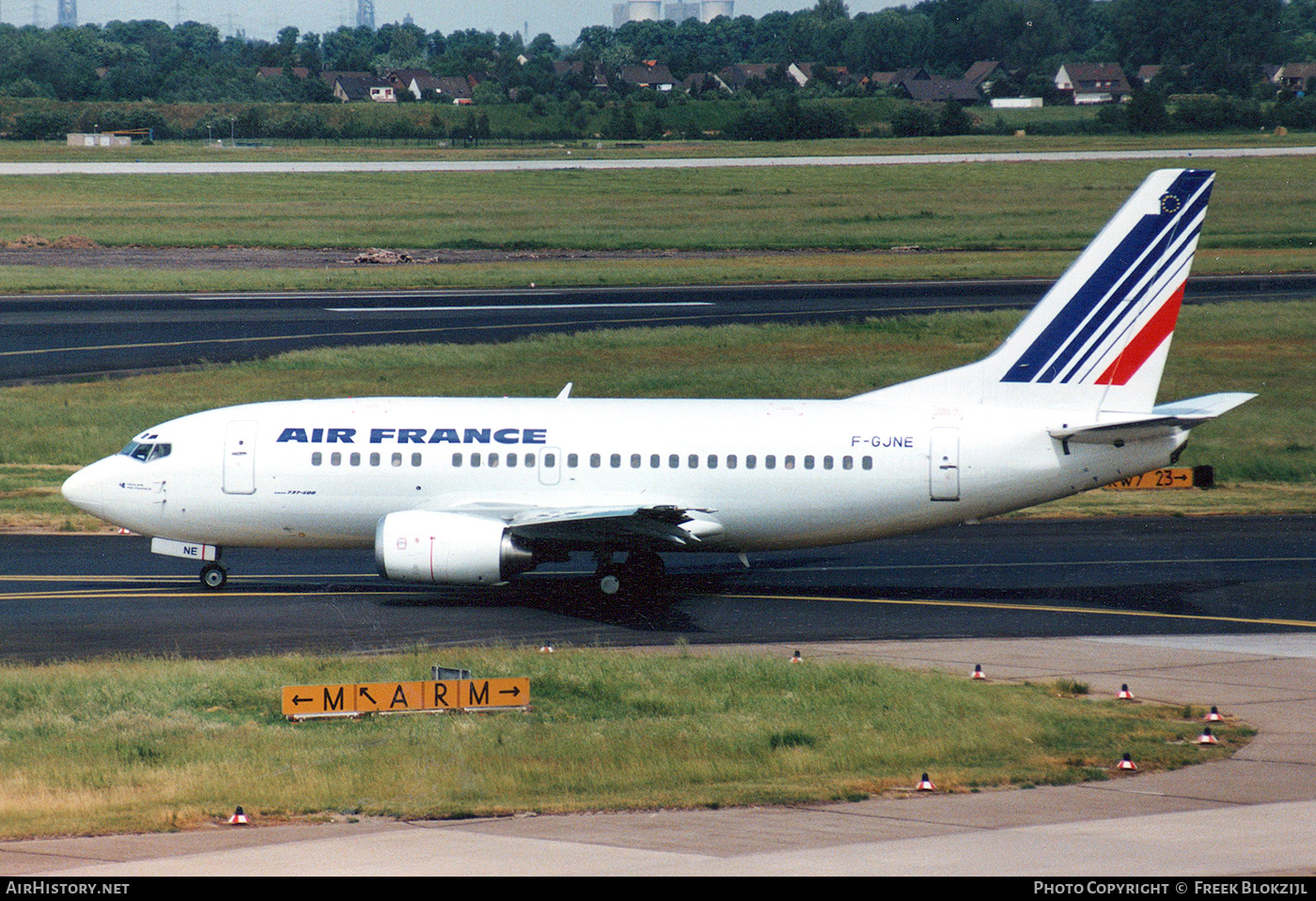 Aircraft Photo of F-GJNE | Boeing 737-528 | Air France | AirHistory.net #330847