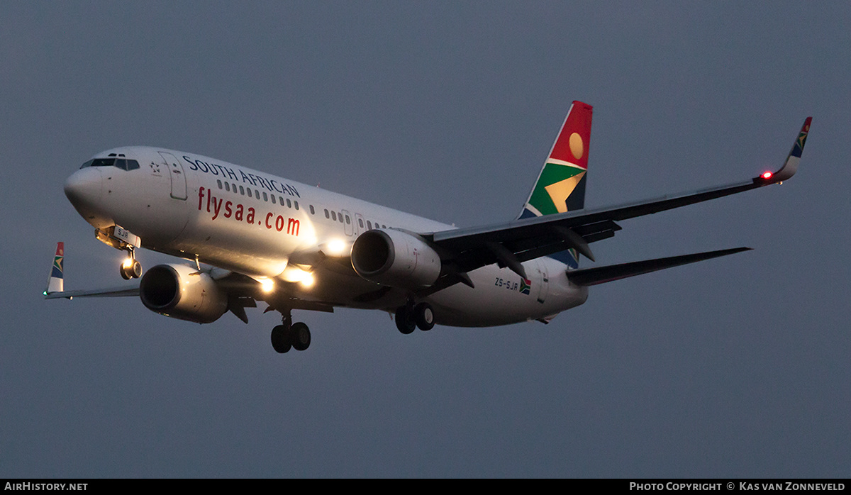 Aircraft Photo of ZS-SJR | Boeing 737-844 | South African Airways | AirHistory.net #330931