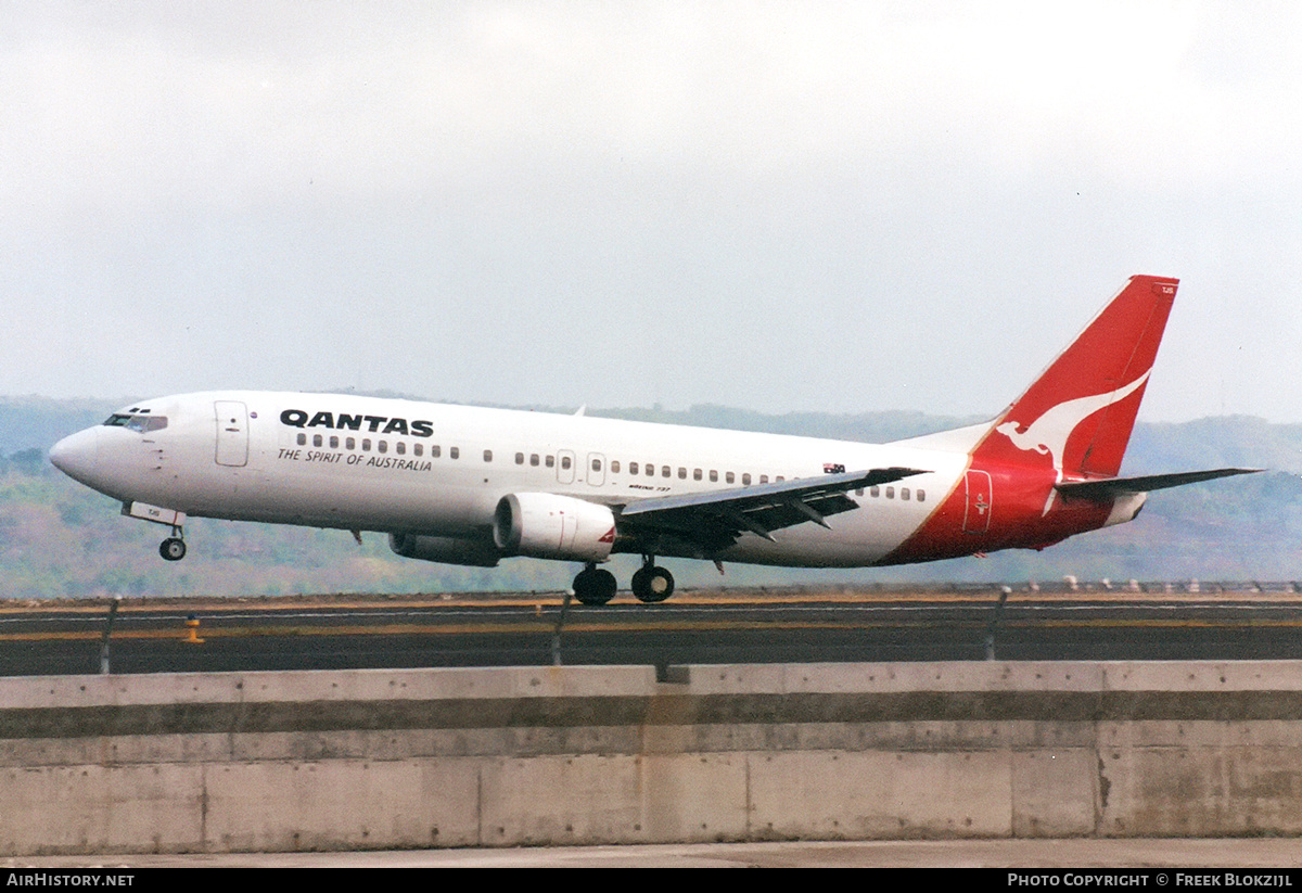 Aircraft Photo of VH-TJS | Boeing 737-476 | Qantas | AirHistory.net #331017