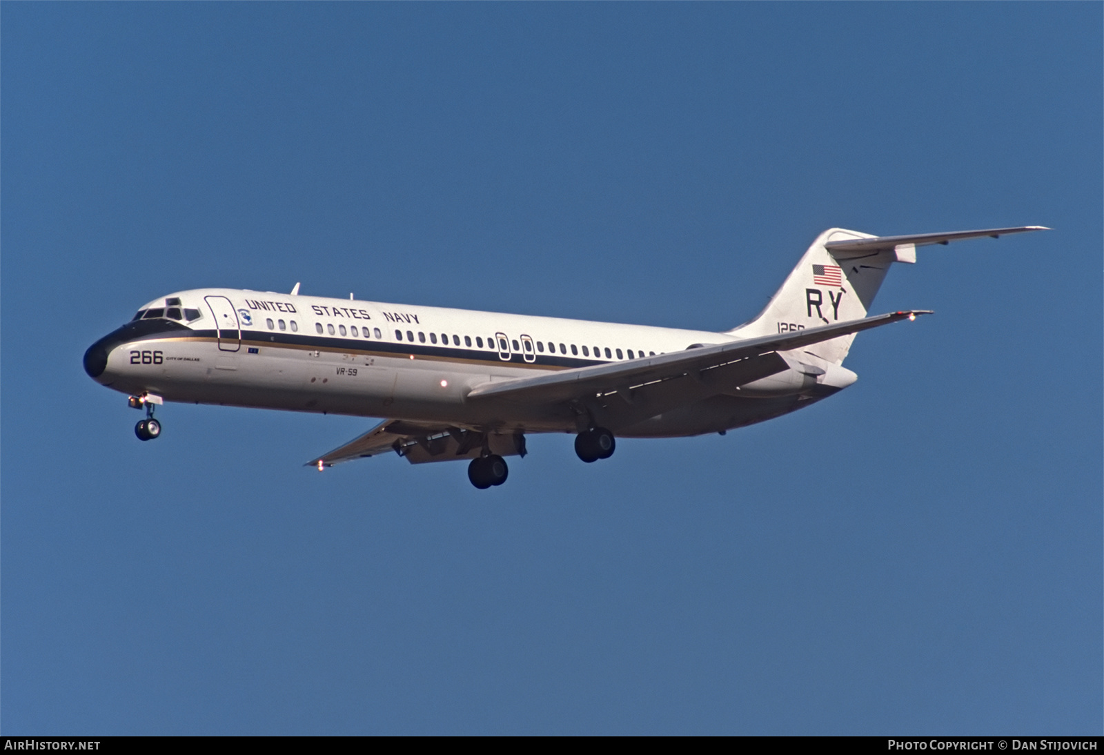 Aircraft Photo of 161266 / 1266 | McDonnell Douglas C-9B Skytrain II (DC-9-32CF) | USA - Navy | AirHistory.net #331037