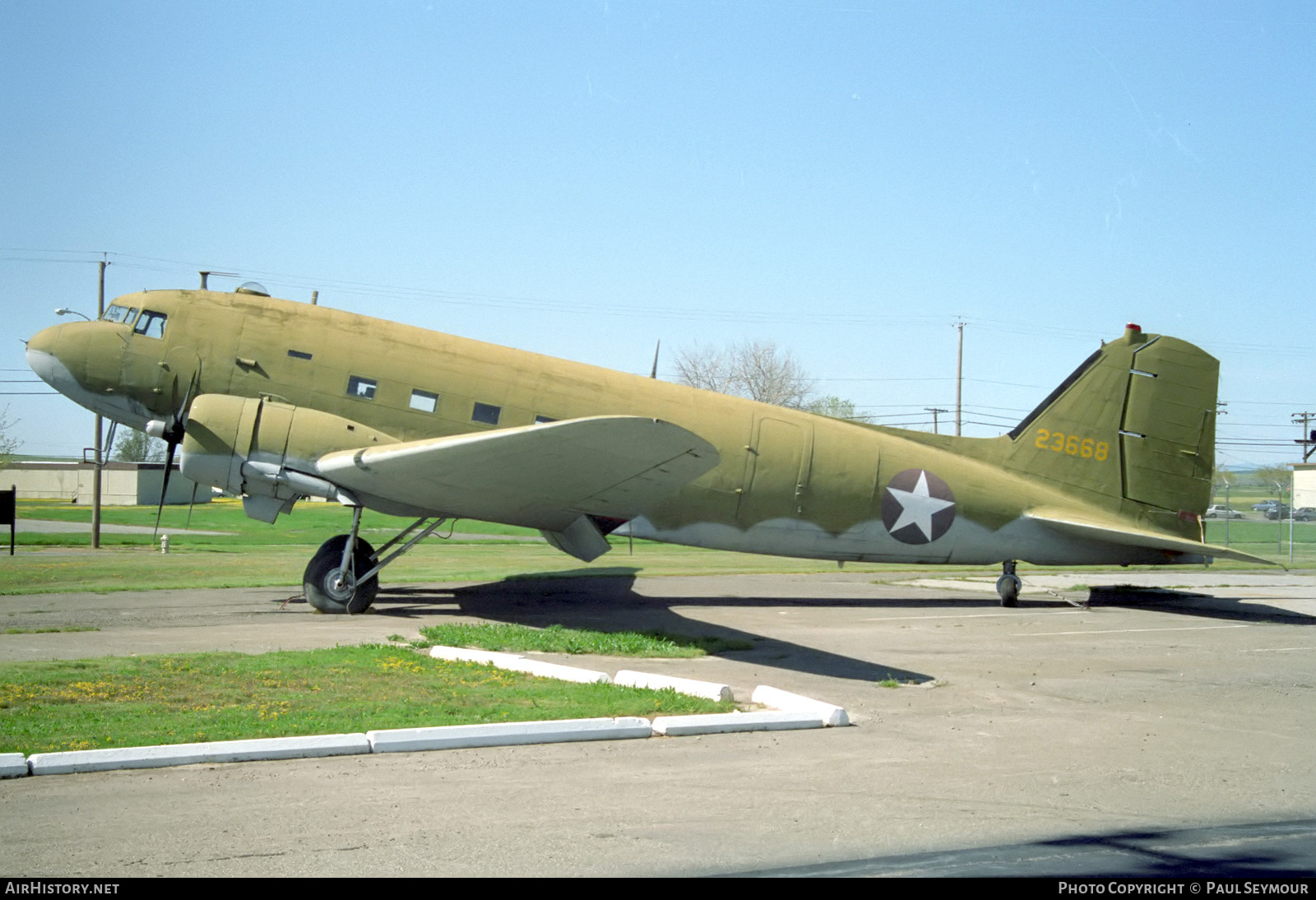 Aircraft Photo of 42-23668 / 23668 | Douglas C-47D Skytrain | USA - Air Force | AirHistory.net #331101