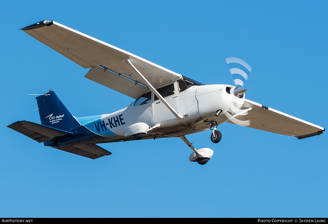 Aircraft Photo of VH-KHE | Cessna 172S Skyhawk SP | CAE Oxford Aviation Academy | AirHistory.net #331116