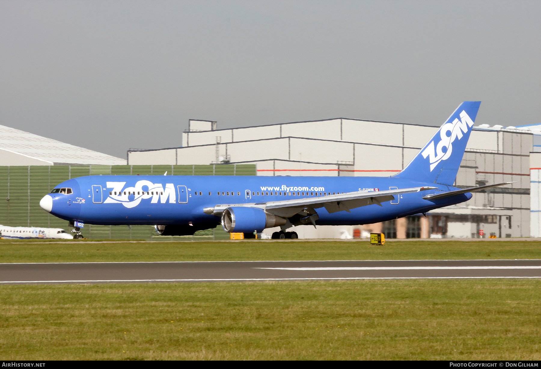Aircraft Photo of C-GZMM | Boeing 767-328/ER | Zoom Airlines | AirHistory.net #331205