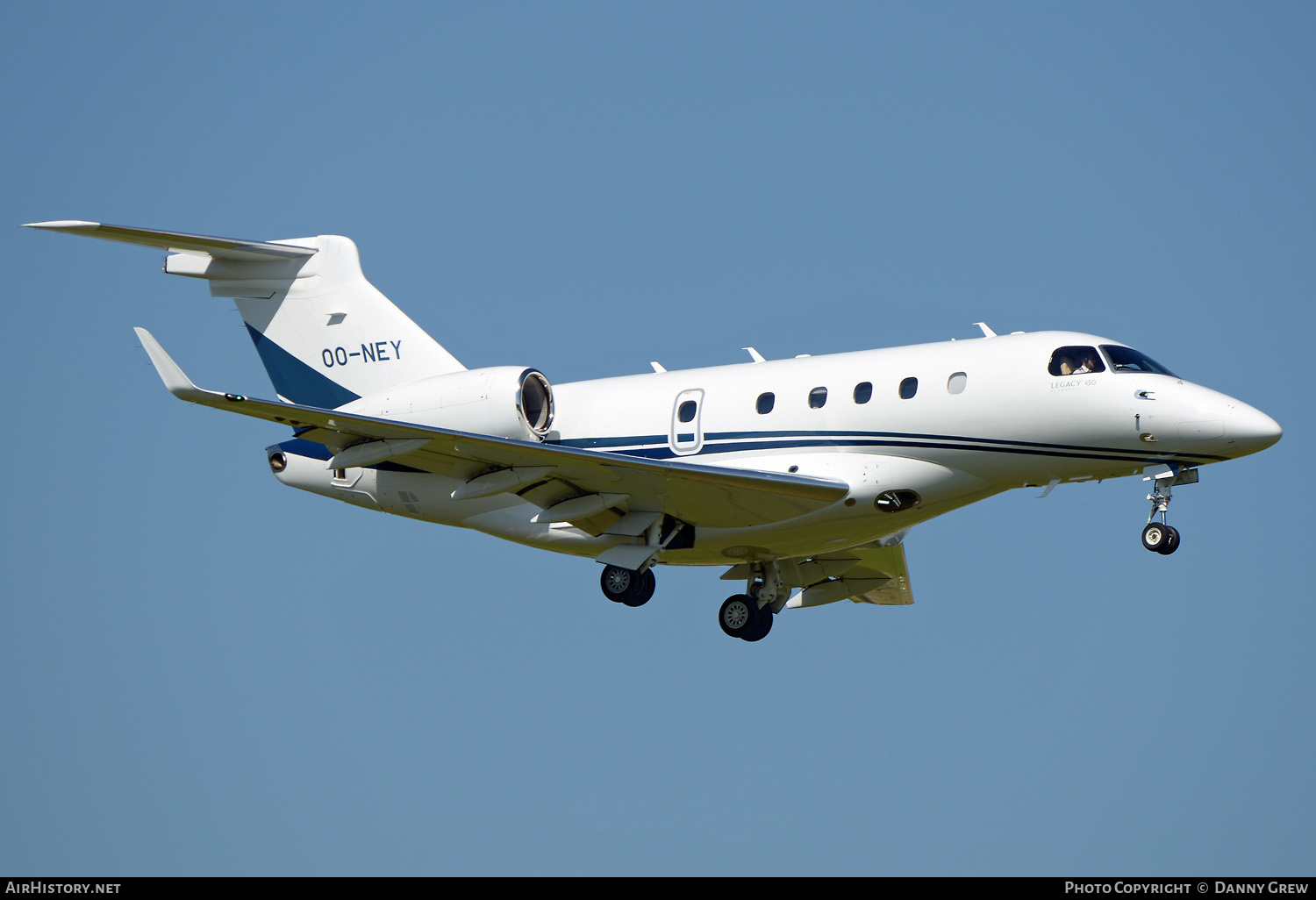 Aircraft Photo of OO-NEY | Embraer EMB-545 Legacy 450 | AirHistory.net #331270