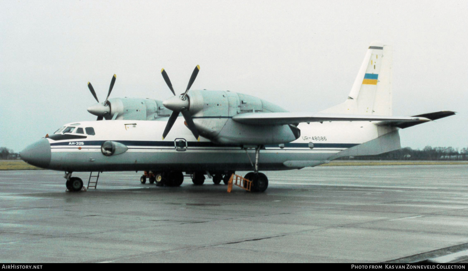 Aircraft Photo of UR-48086 | Antonov An-32P Firekiller | AirHistory.net #331281