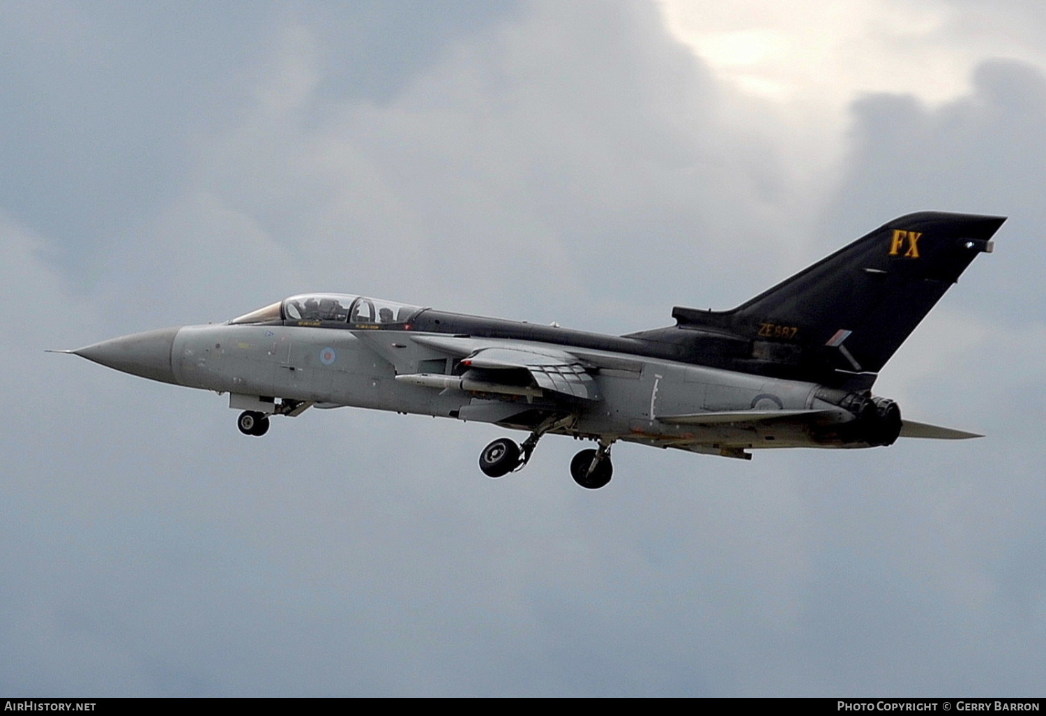 Aircraft Photo of ZE887 | Panavia Tornado F3 | UK - Air Force | AirHistory.net #331282
