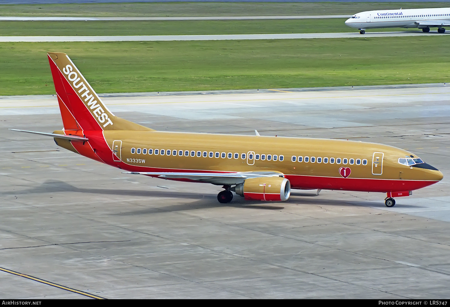 Aircraft Photo of N333SW | Boeing 737-3H4 | Southwest Airlines | AirHistory.net #331358