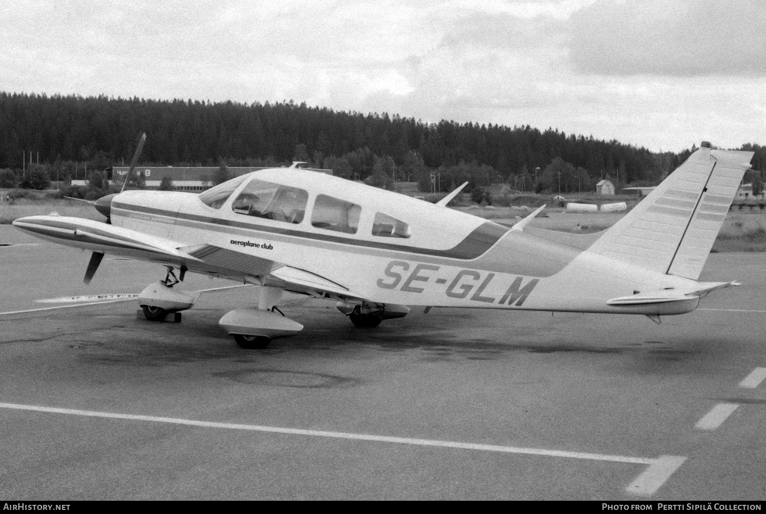 Aircraft Photo of SE-GLM | Piper PA-28-235 Cherokee Pathfinder | AirHistory.net #331654