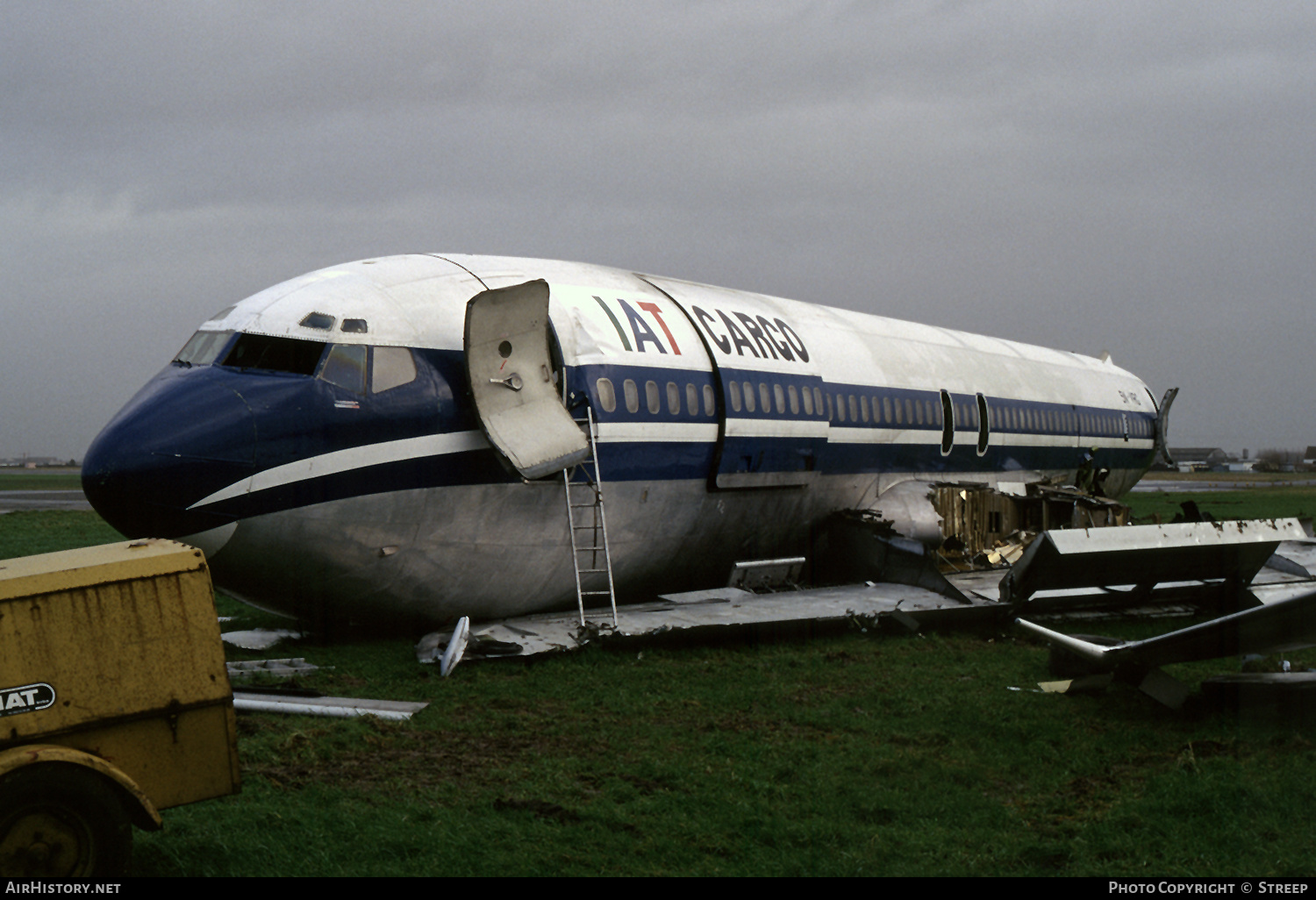 Aircraft Photo of 5N-VRG | Boeing 707-355C | International Air Tours - IAT Cargo | AirHistory.net #331664