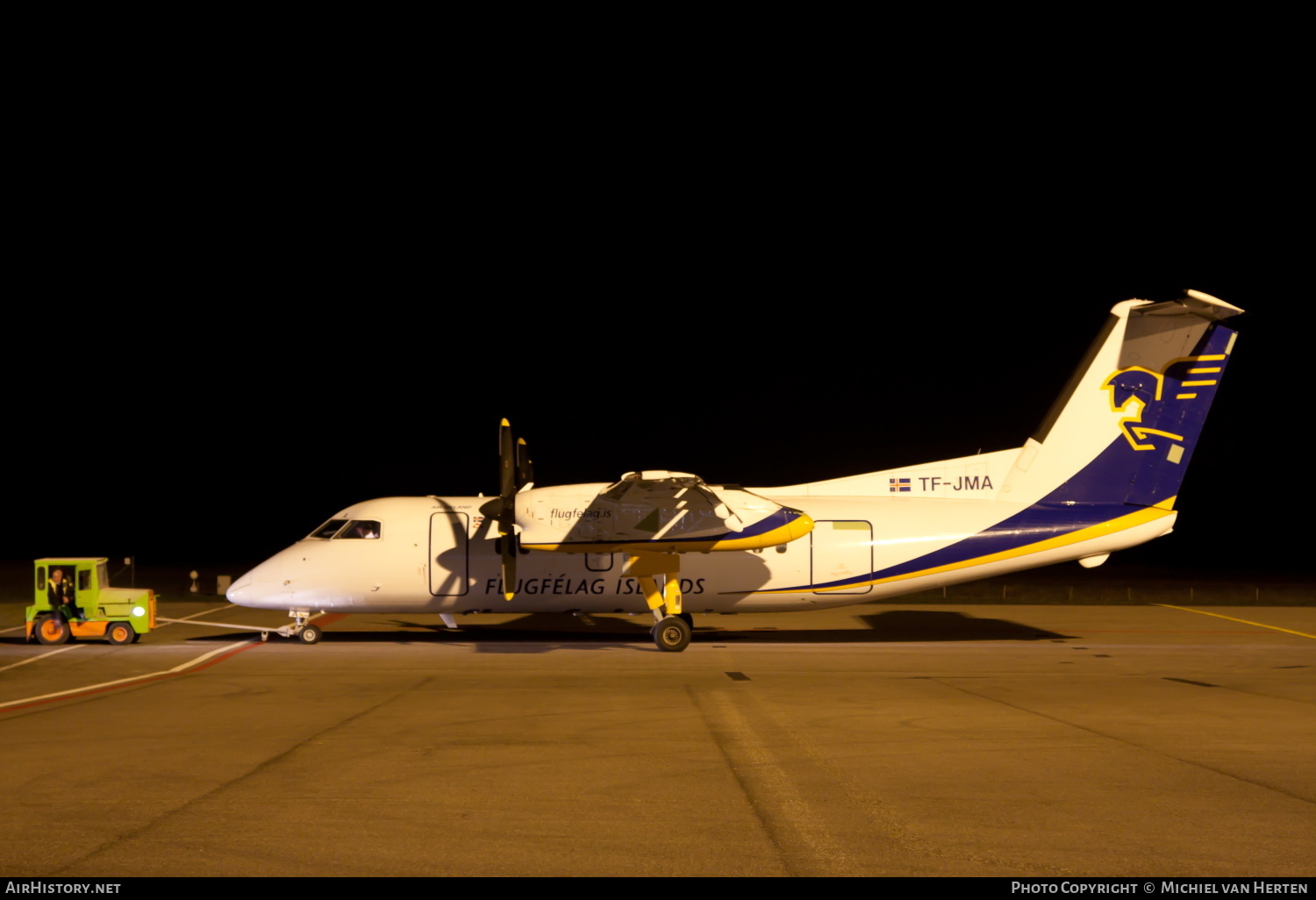 Aircraft Photo of TF-JMA | De Havilland Canada DHC-8-106 Dash 8 | Flugfélag Íslands - Air Iceland | AirHistory.net #331696