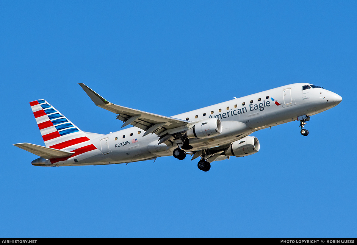 Aircraft Photo of N223NN | Embraer 175LR (ERJ-170-200LR) | American Eagle | AirHistory.net #331747