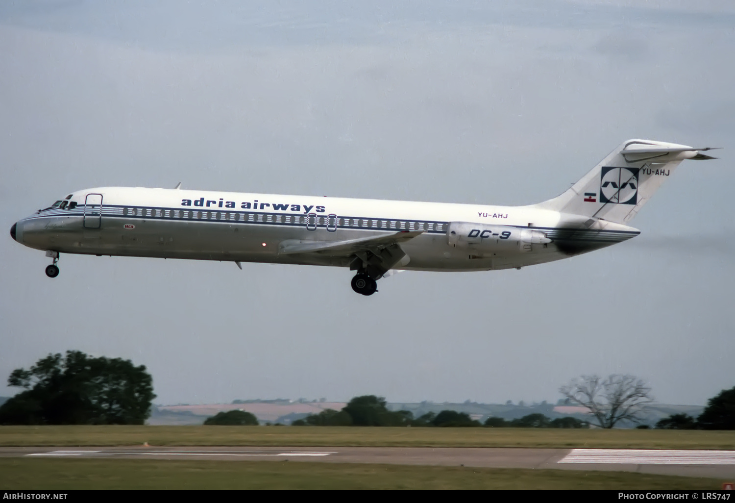 Aircraft Photo of YU-AHJ | McDonnell Douglas DC-9-32 | Adria Airways | AirHistory.net #331816