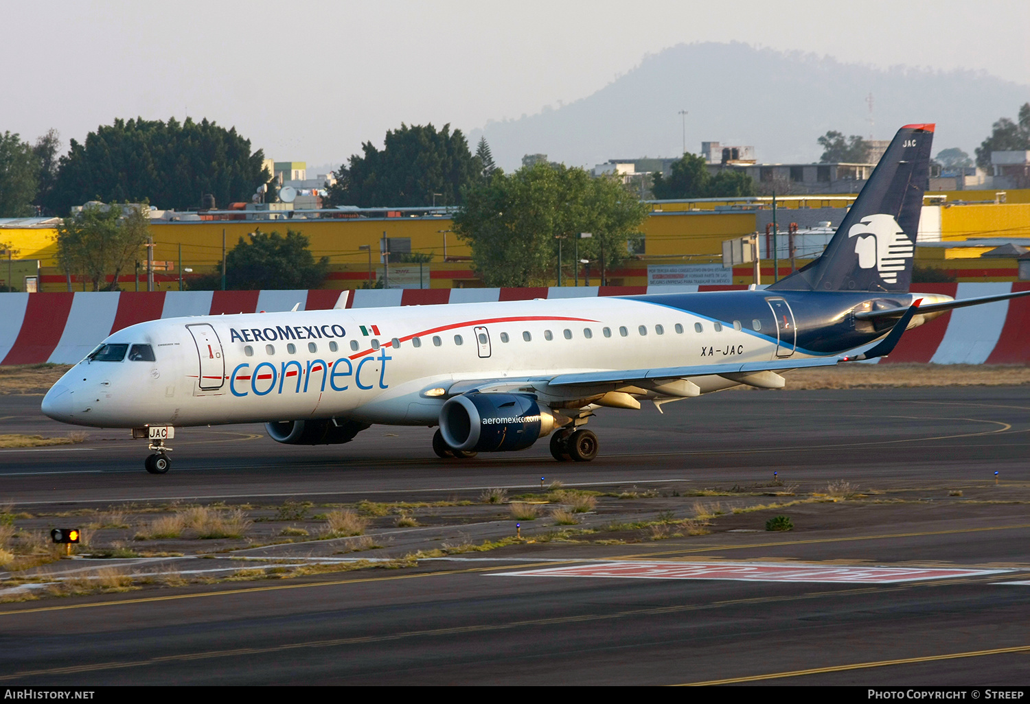 Aircraft Photo of XA-JAC | Embraer 190LR (ERJ-190-100LR) | AeroMéxico Connect | AirHistory.net #331818