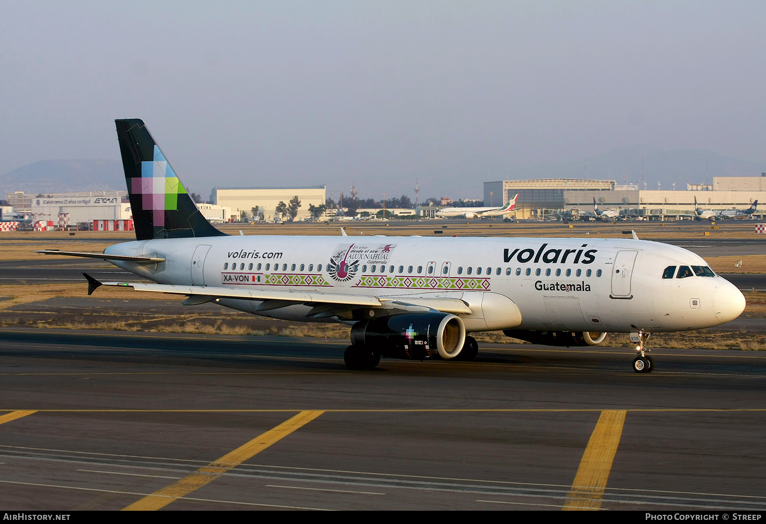 Aircraft Photo of XA-VON | Airbus A320-232 | Volaris | AirHistory.net #331819