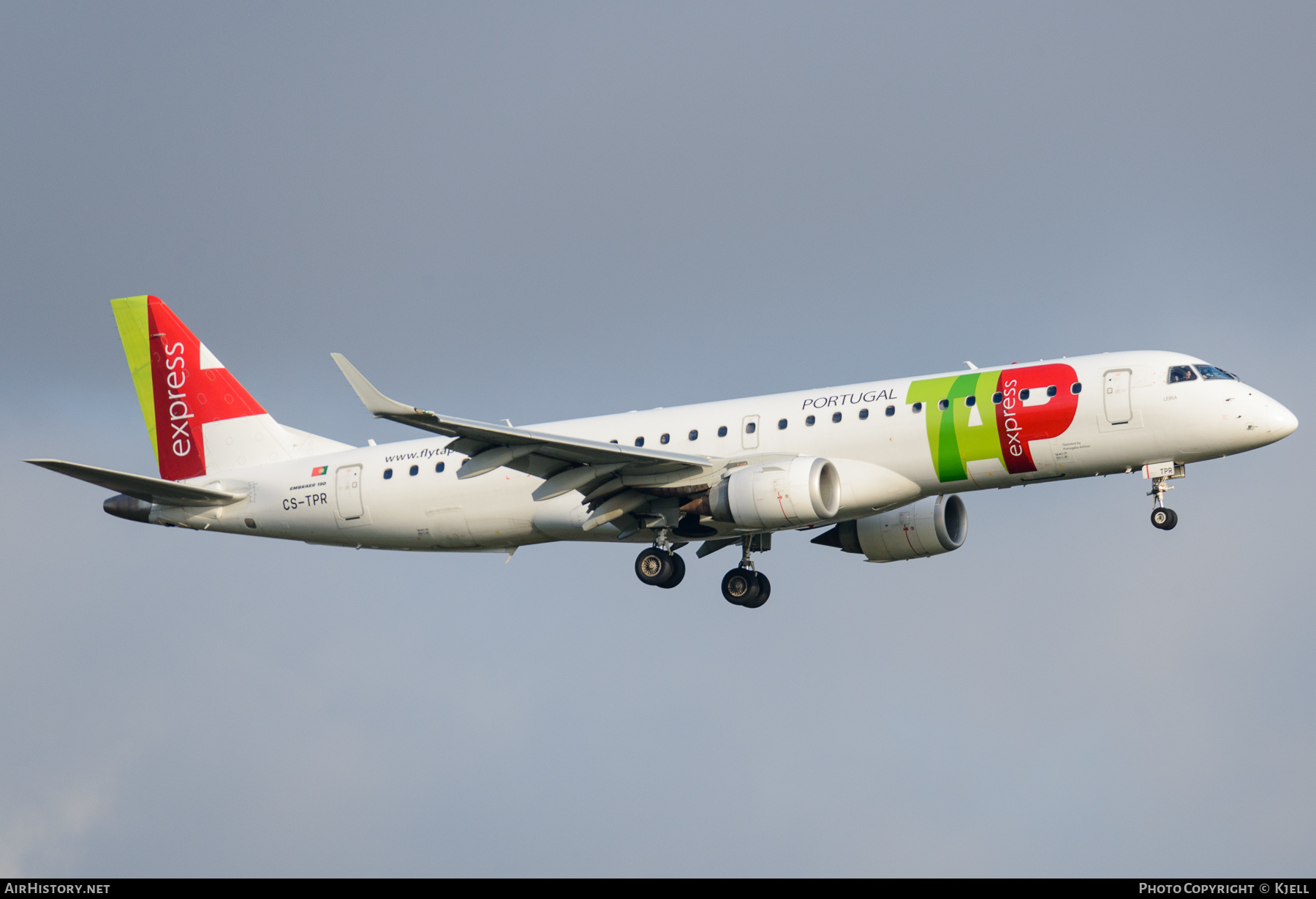 Aircraft Photo of CS-TPR | Embraer 190LR (ERJ-190-100LR) | TAP Portugal Express | AirHistory.net #331933