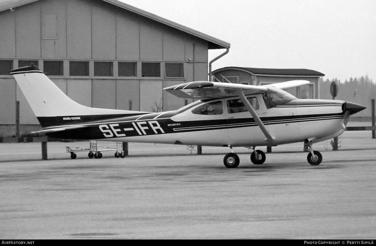 Aircraft Photo of SE-IFR | Reims FR182 Skylane RG II | AirHistory.net #331940