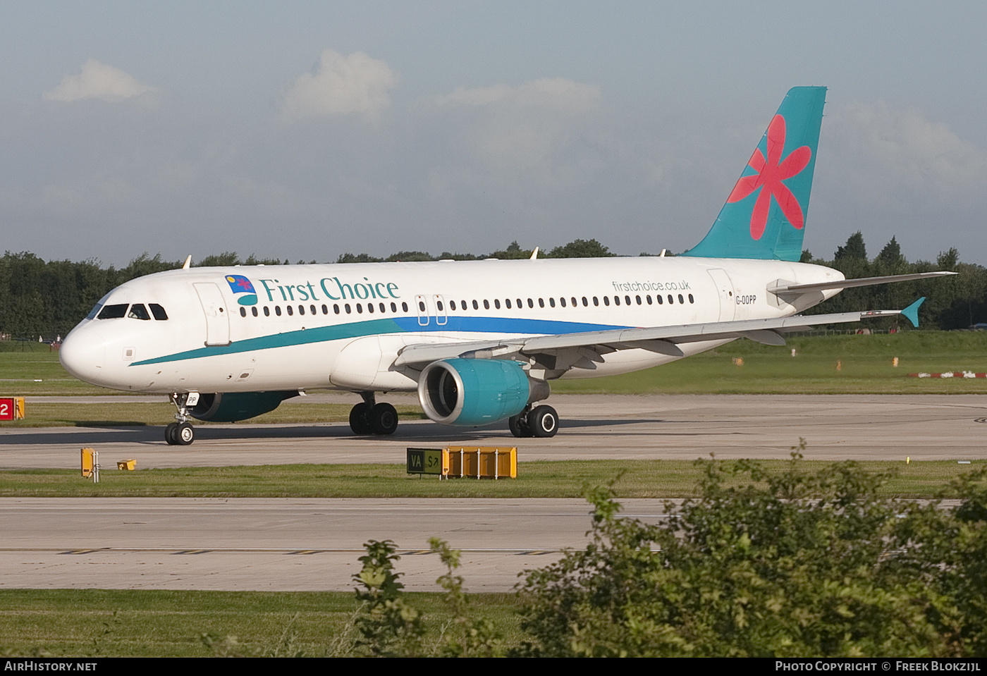 Aircraft Photo of G-OOPP | Airbus A320-214 | First Choice Airways | AirHistory.net #332021