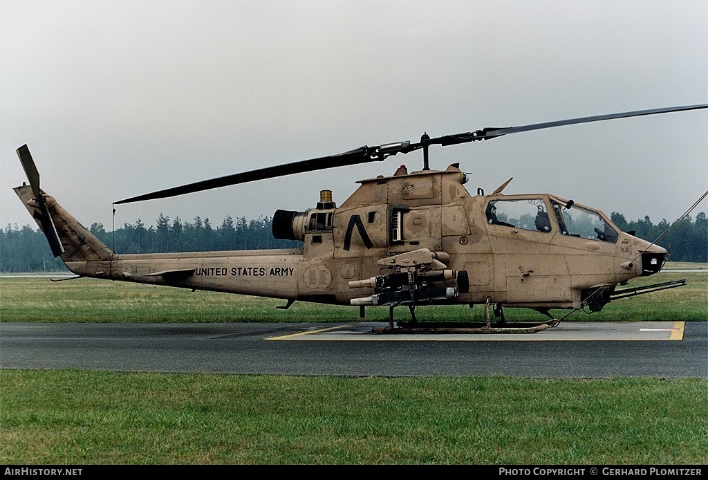 Aircraft Photo of 68-15116 / 15116 | Bell AH-1F Cobra (209) | USA - Army | AirHistory.net #332073