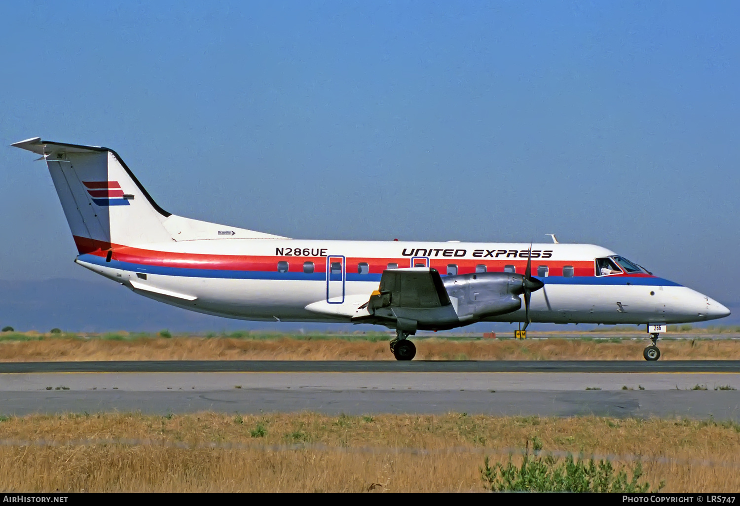 Aircraft Photo of N286UE | Embraer EMB-120RT Brasilia | United Express | AirHistory.net #332118