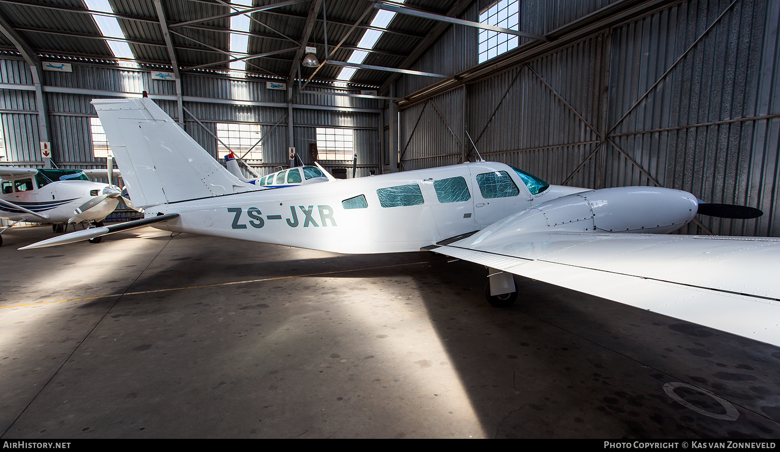 Aircraft Photo of ZS-JXR | Piper PA-34-200T Seneca II | AirHistory.net #332155