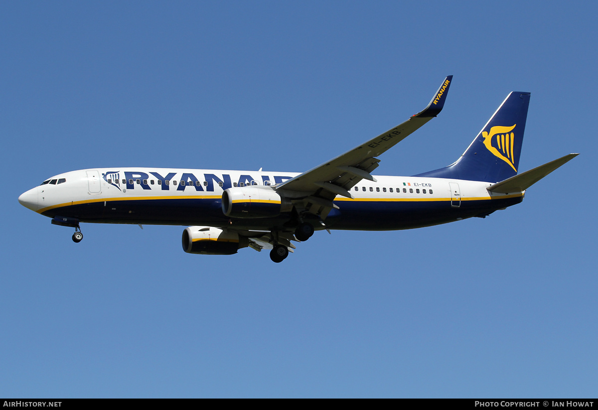 Aircraft Photo of EI-EKB | Boeing 737-8AS | Ryanair | AirHistory.net #332179