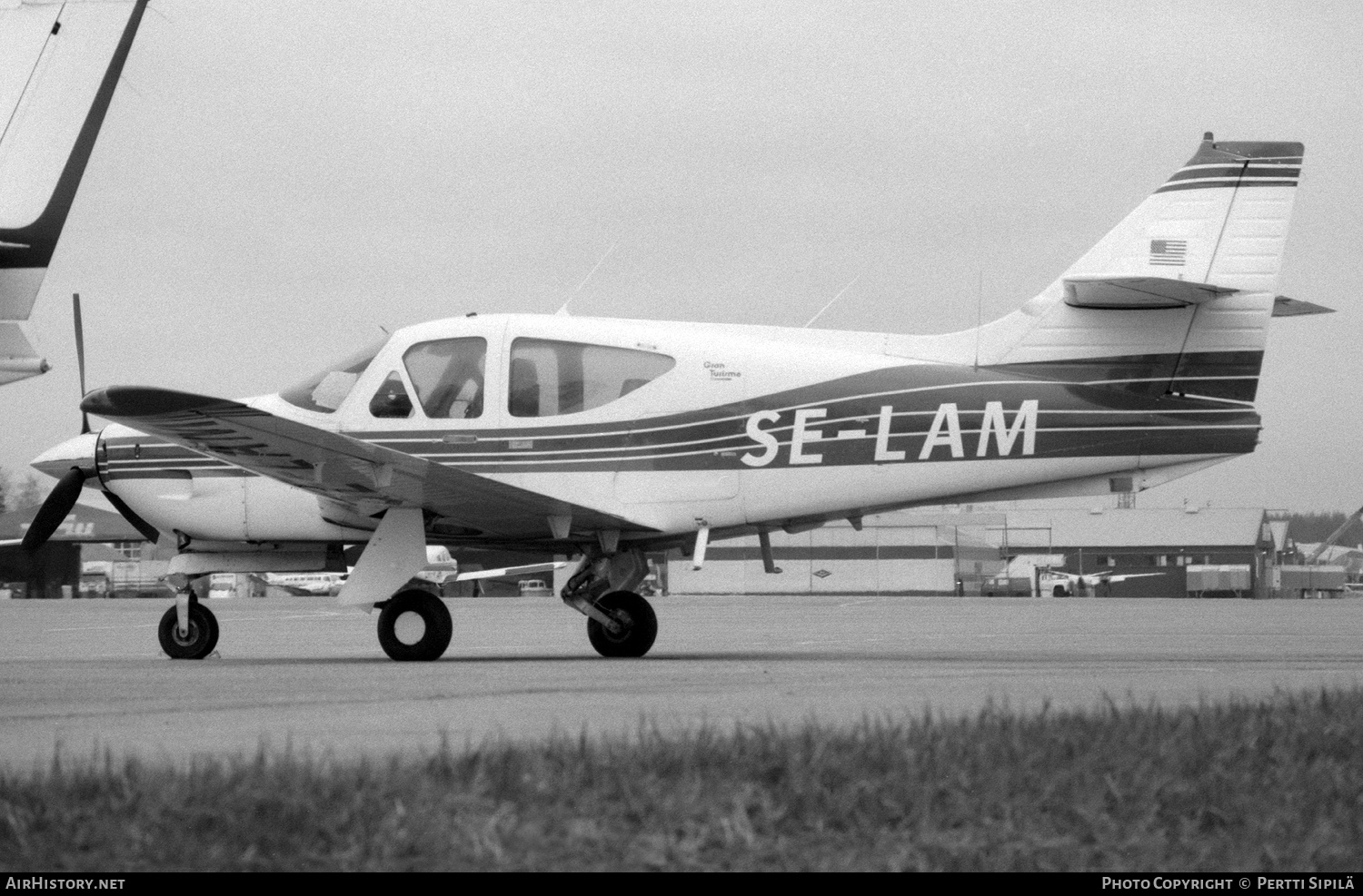 Aircraft Photo of SE-LAM | Rockwell Gran Turismo Commander 114A | AirHistory.net #332253