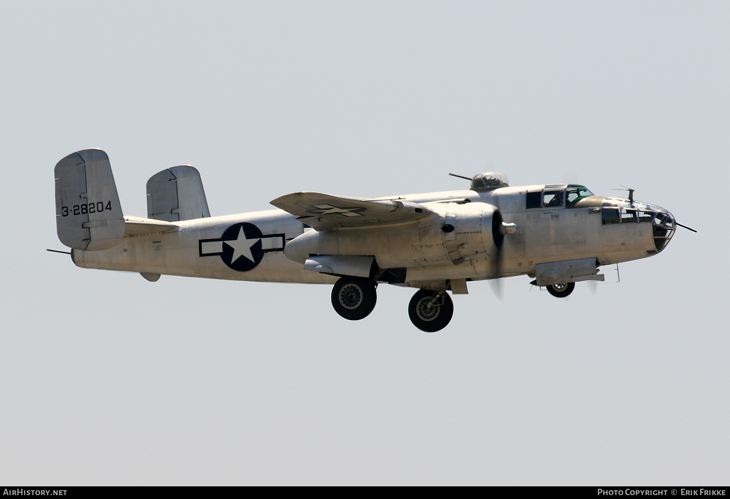 Aircraft Photo of N9856C / 328204 | North American B-25J Mitchell | USA - Air Force | AirHistory.net #332329