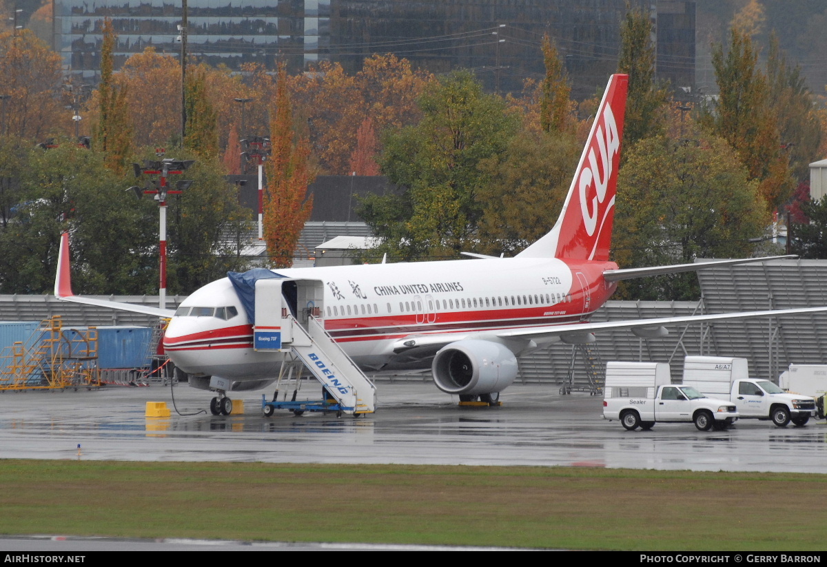 Aircraft Photo of B-5722 | Boeing 737-89P | China United Airlines - CUA | AirHistory.net #332394