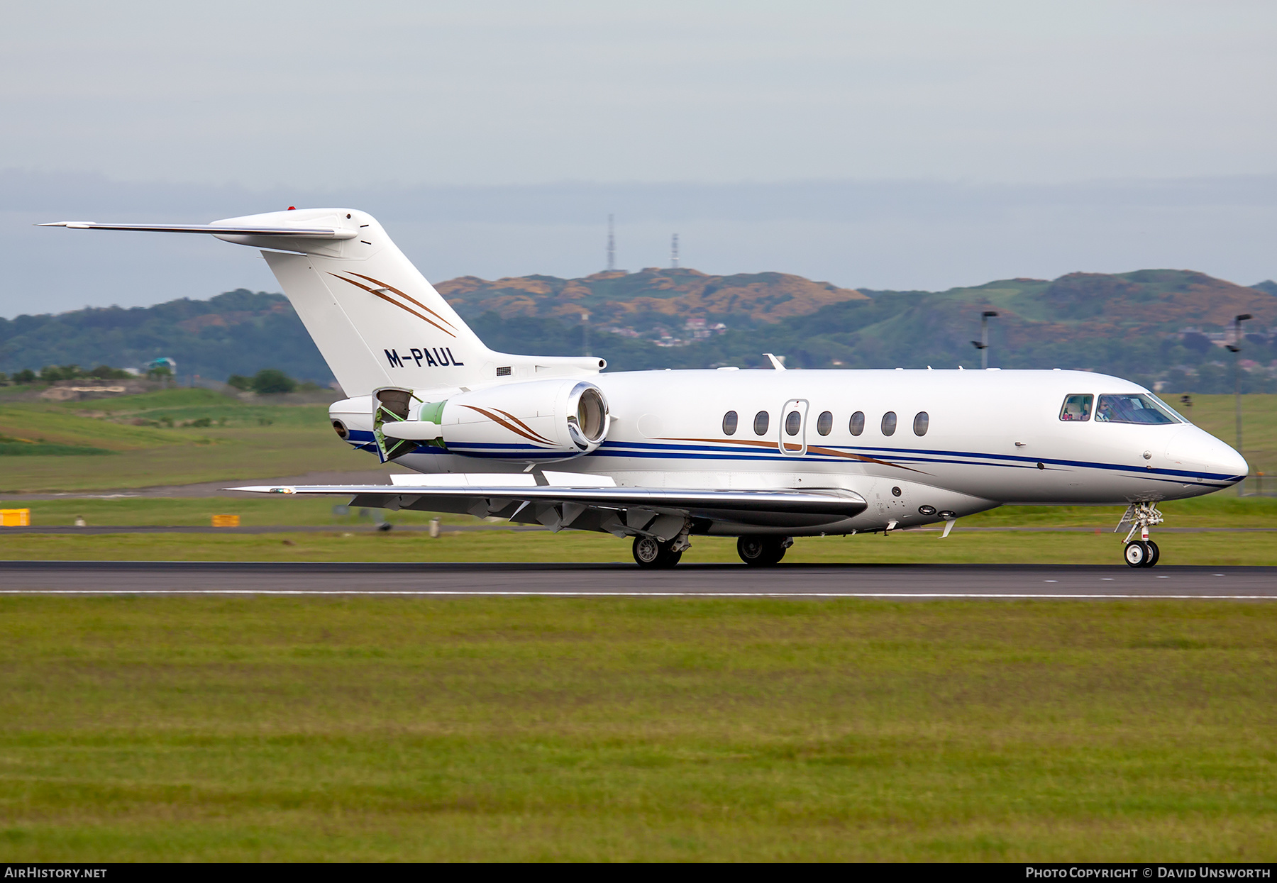 Aircraft Photo of M-PAUL | Hawker Beechcraft 4000 | AirHistory.net #332434