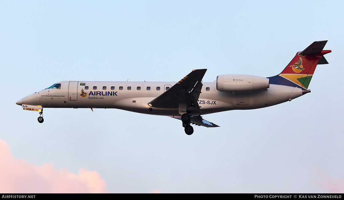 Aircraft Photo of ZS-SJX | Embraer ERJ-135LR (EMB-135LR) | Airlink | AirHistory.net #332497