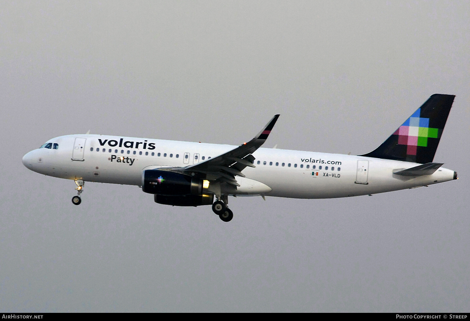 Aircraft Photo of XA-VLD | Airbus A320-233 | Volaris | AirHistory.net #332532