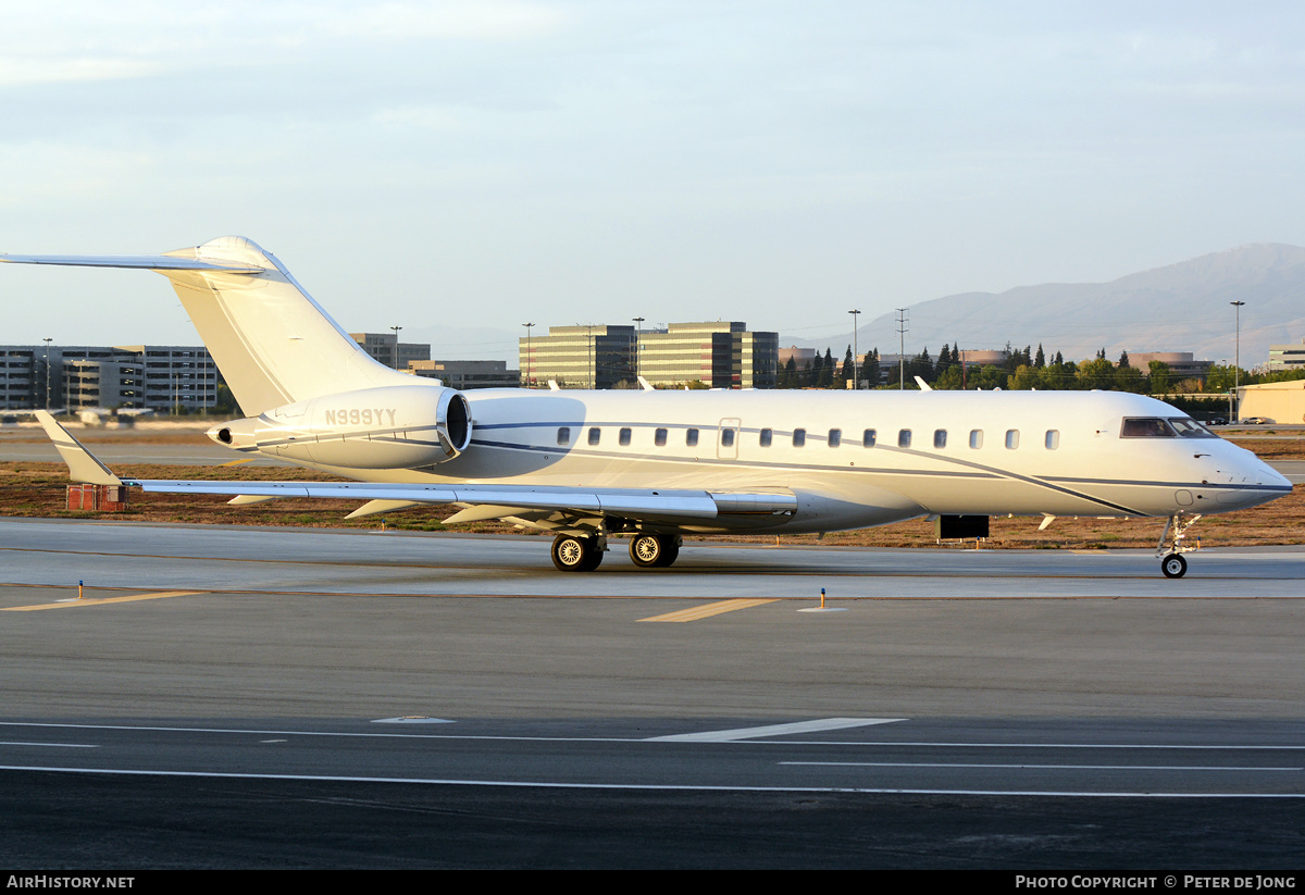 Aircraft Photo of N999YY | Bombardier Global Express XRS (BD-700-1A10) | AirHistory.net #332678