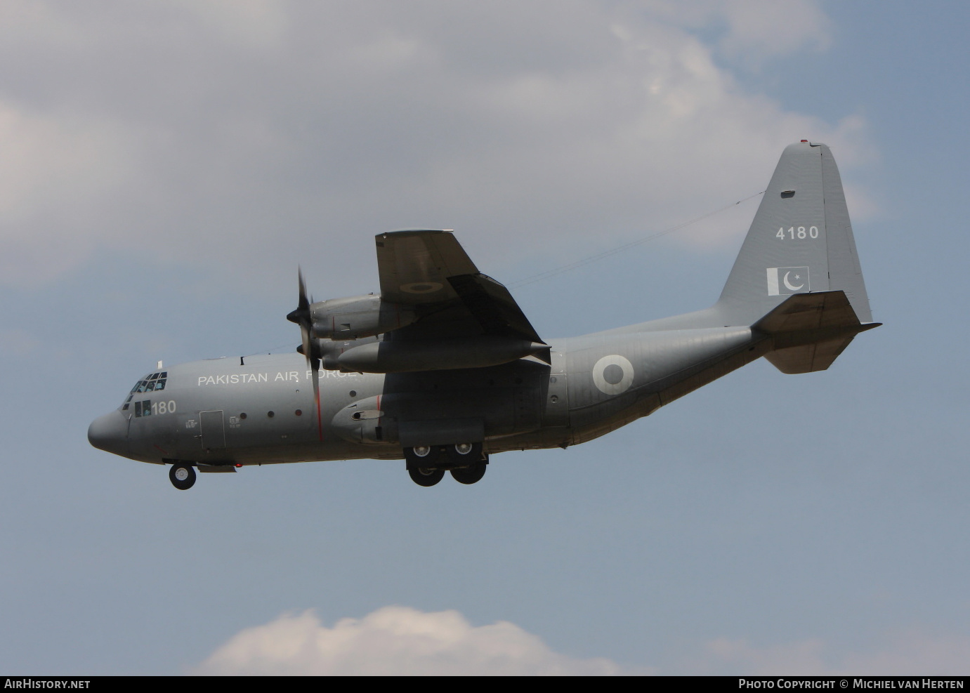 Aircraft Photo of 4180 | Lockheed C-130E Hercules (L-382) | Pakistan - Air Force | AirHistory.net #332712