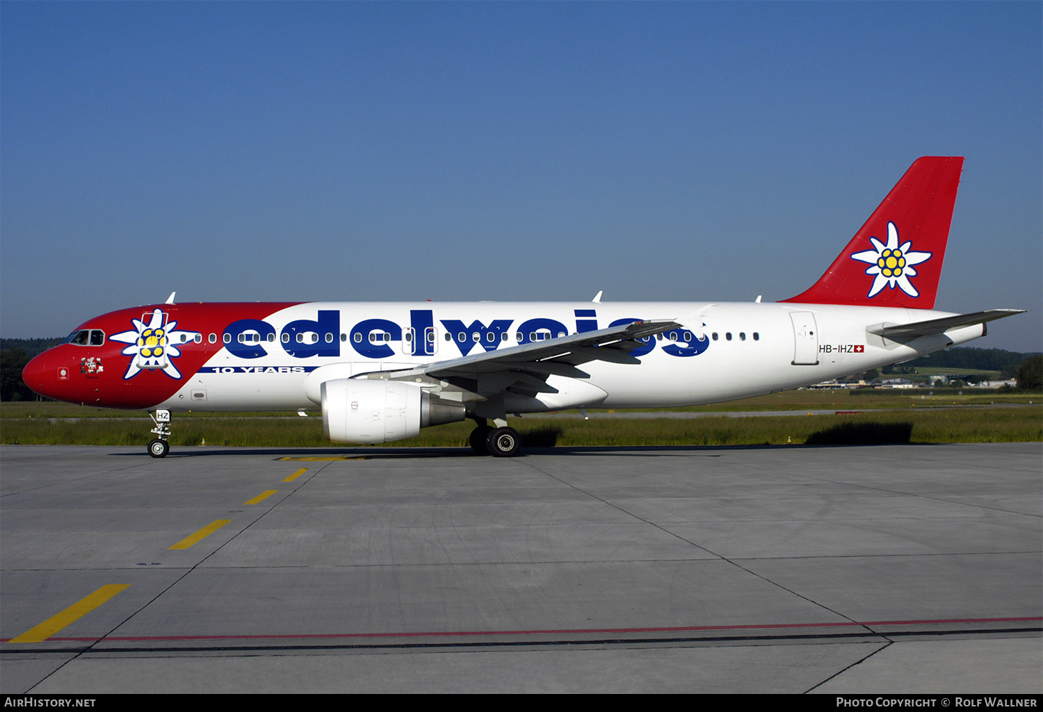 Aircraft Photo of HB-IHZ | Airbus A320-214 | Edelweiss Air | AirHistory.net #332840