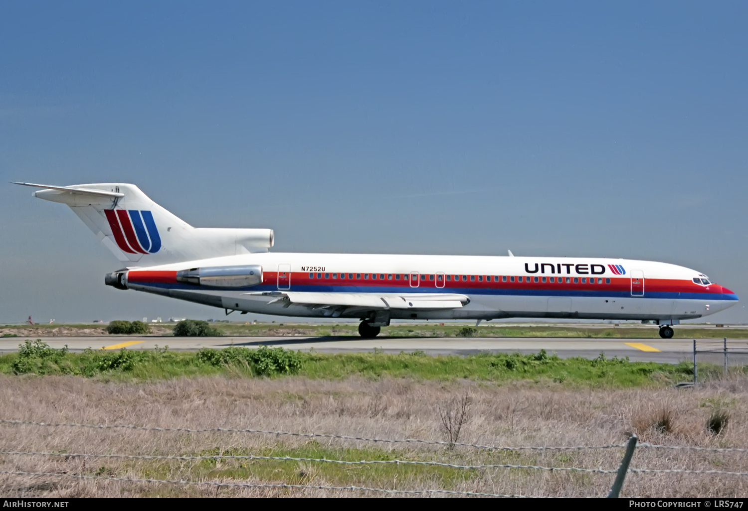 Aircraft Photo of N7252U | Boeing 727-222 | United Airlines | AirHistory.net #332848