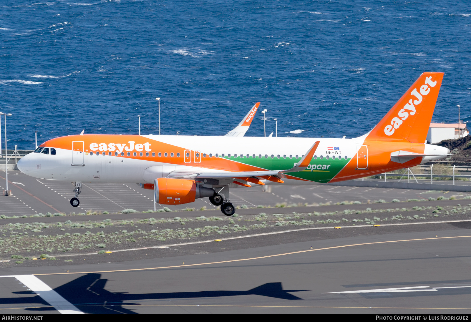 Aircraft Photo of OE-IVT | Airbus A320-214 | EasyJet | AirHistory.net #332856