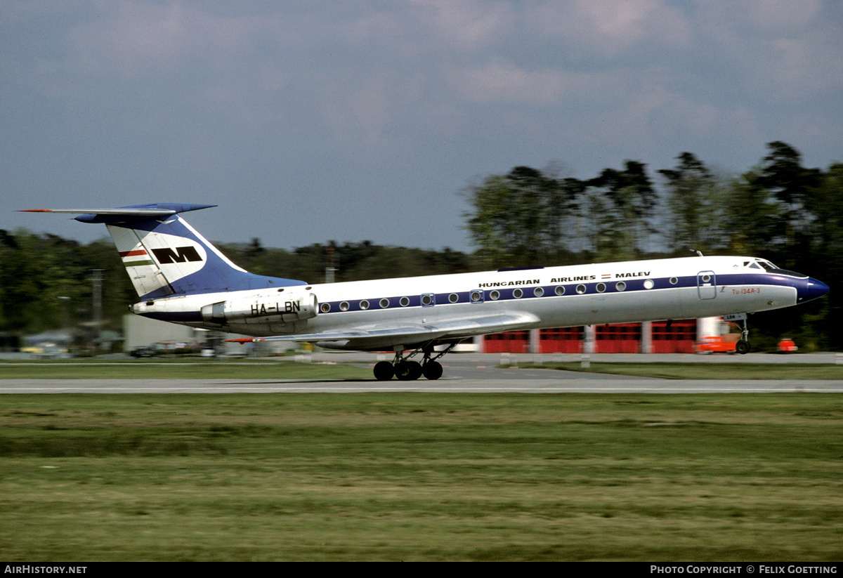 Aircraft Photo of HA-LBN | Tupolev Tu-134A-3 | Malév - Hungarian Airlines | AirHistory.net #333001