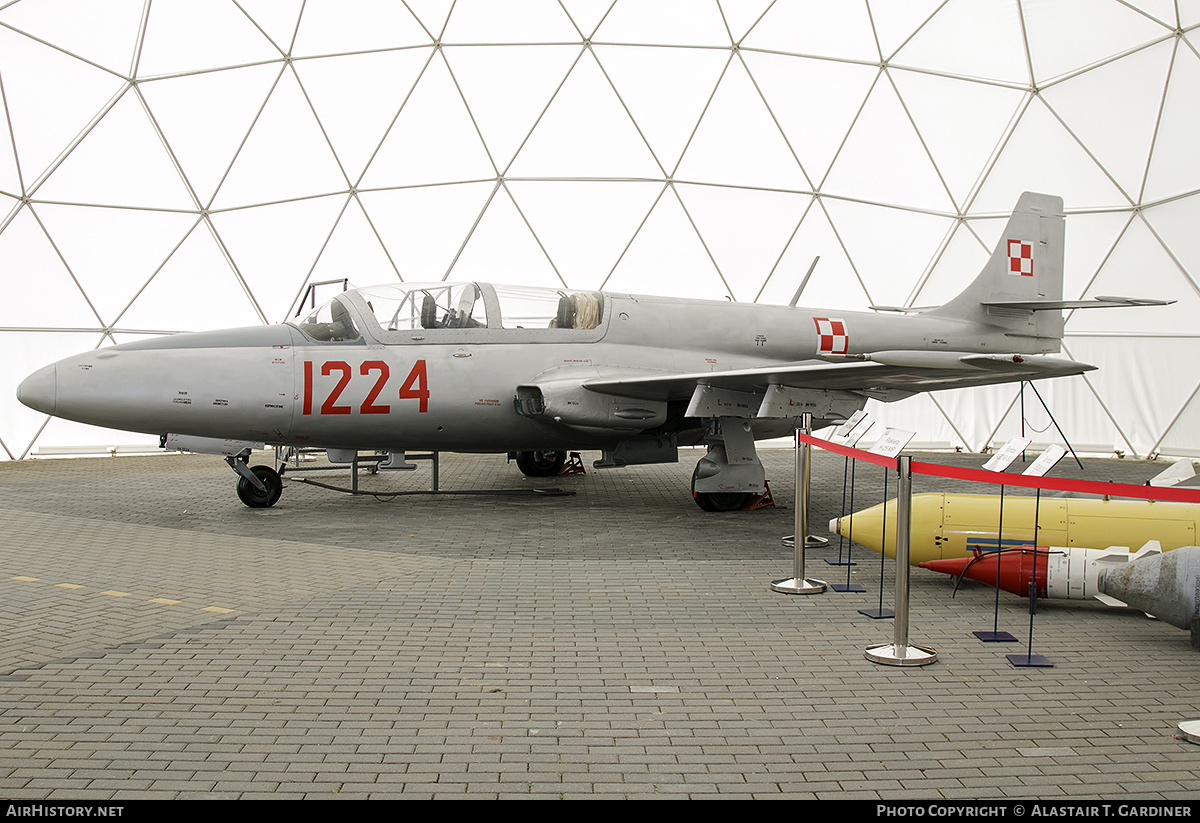 Aircraft Photo of 1224 | PZL-Mielec TS-11 Iskra bis DF | Poland - Air Force | AirHistory.net #333027