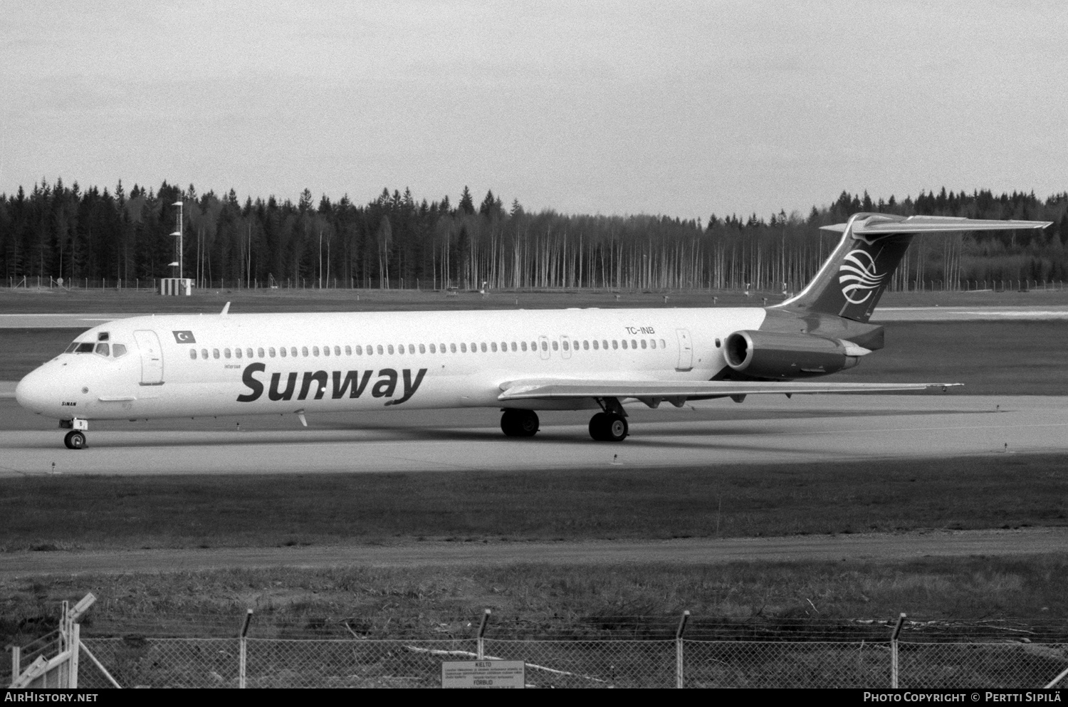 Aircraft Photo of TC-INB | McDonnell Douglas MD-83 (DC-9-83) | Sunway | AirHistory.net #333089