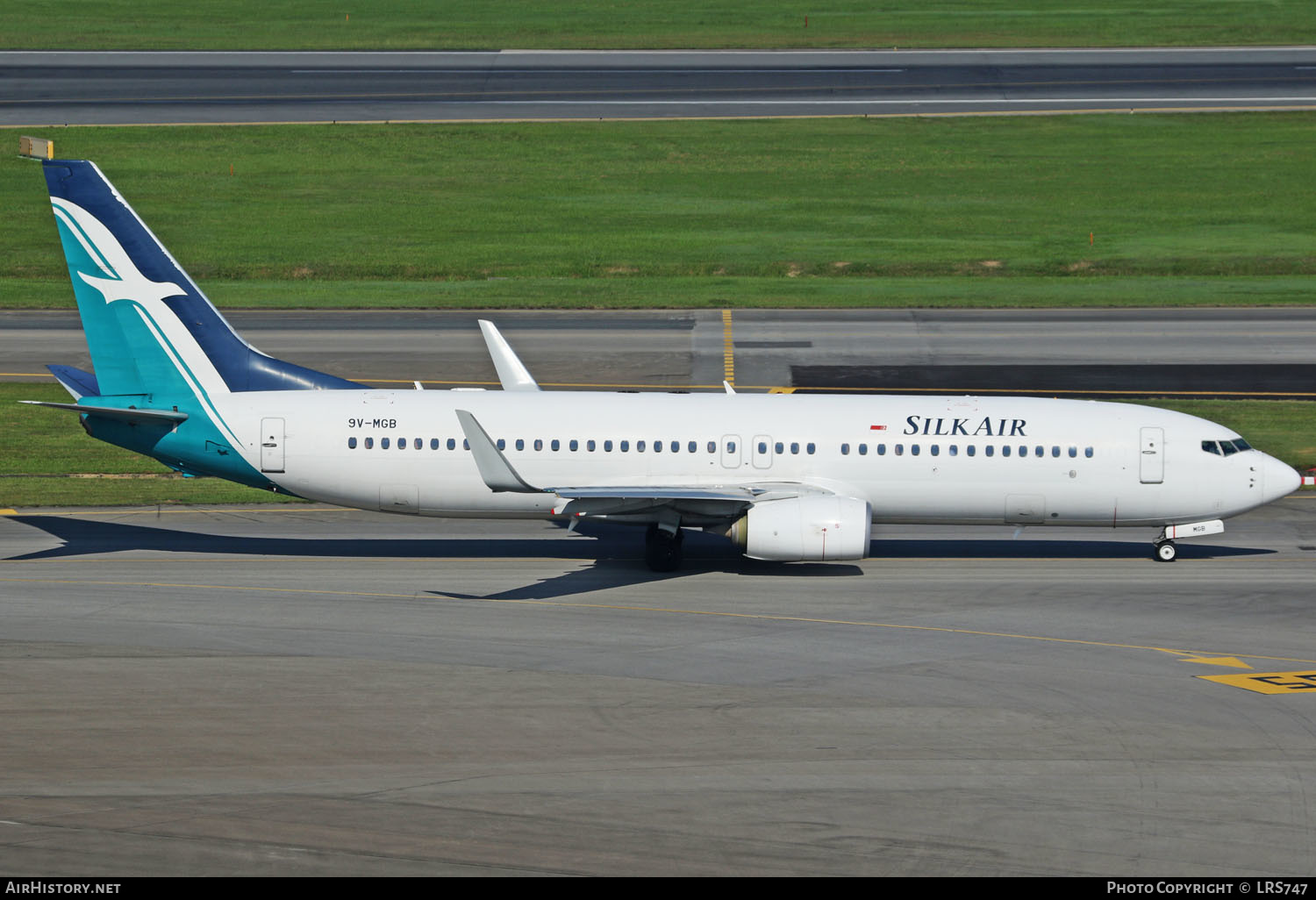 Aircraft Photo of 9V-MGB | Boeing 737-8SA | SilkAir | AirHistory.net #333113