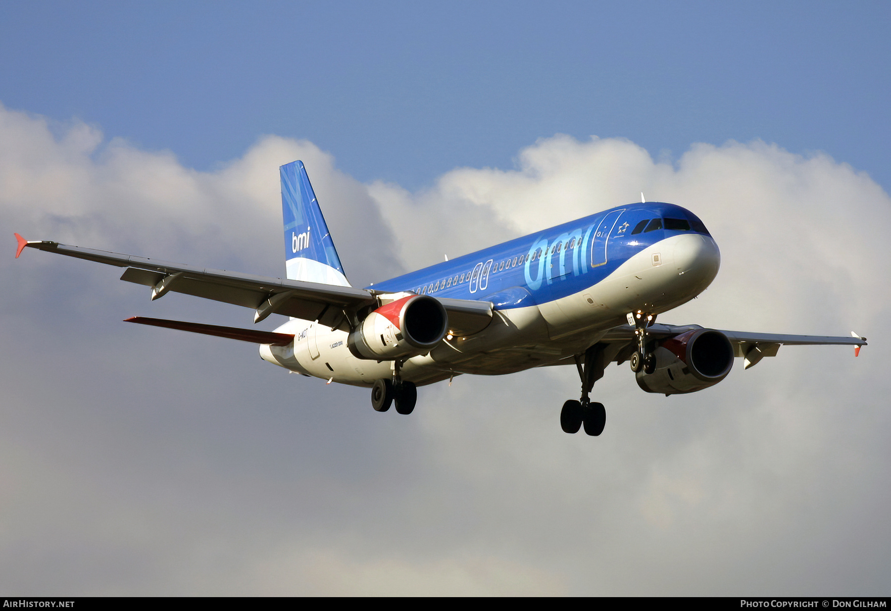 Aircraft Photo of G-MIDT | Airbus A320-232 | BMI - British Midland International | AirHistory.net #333157