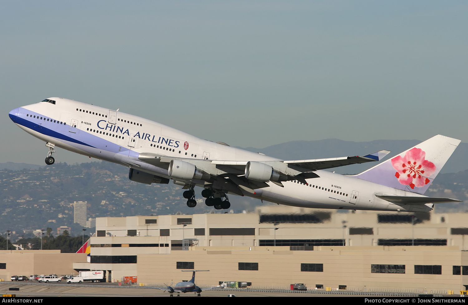 Aircraft Photo of B-18206 | Boeing 747-409 | China Airlines | AirHistory.net #333158