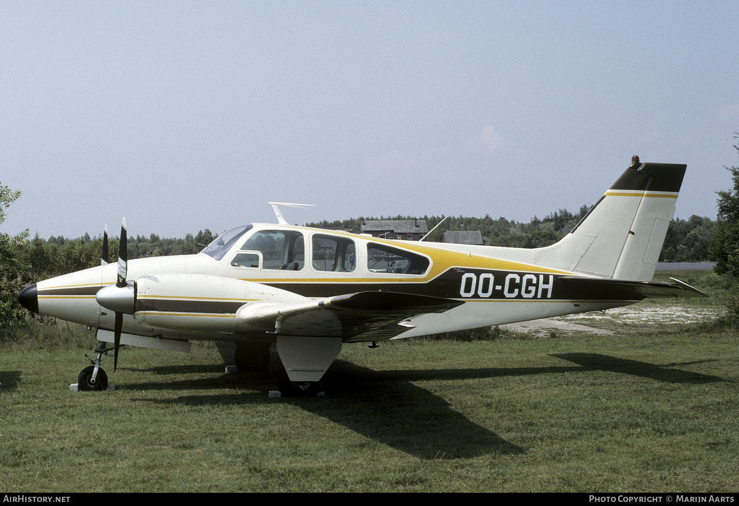 Aircraft Photo of OO-CGH | Beech 95-B55 Baron | AirHistory.net #333165