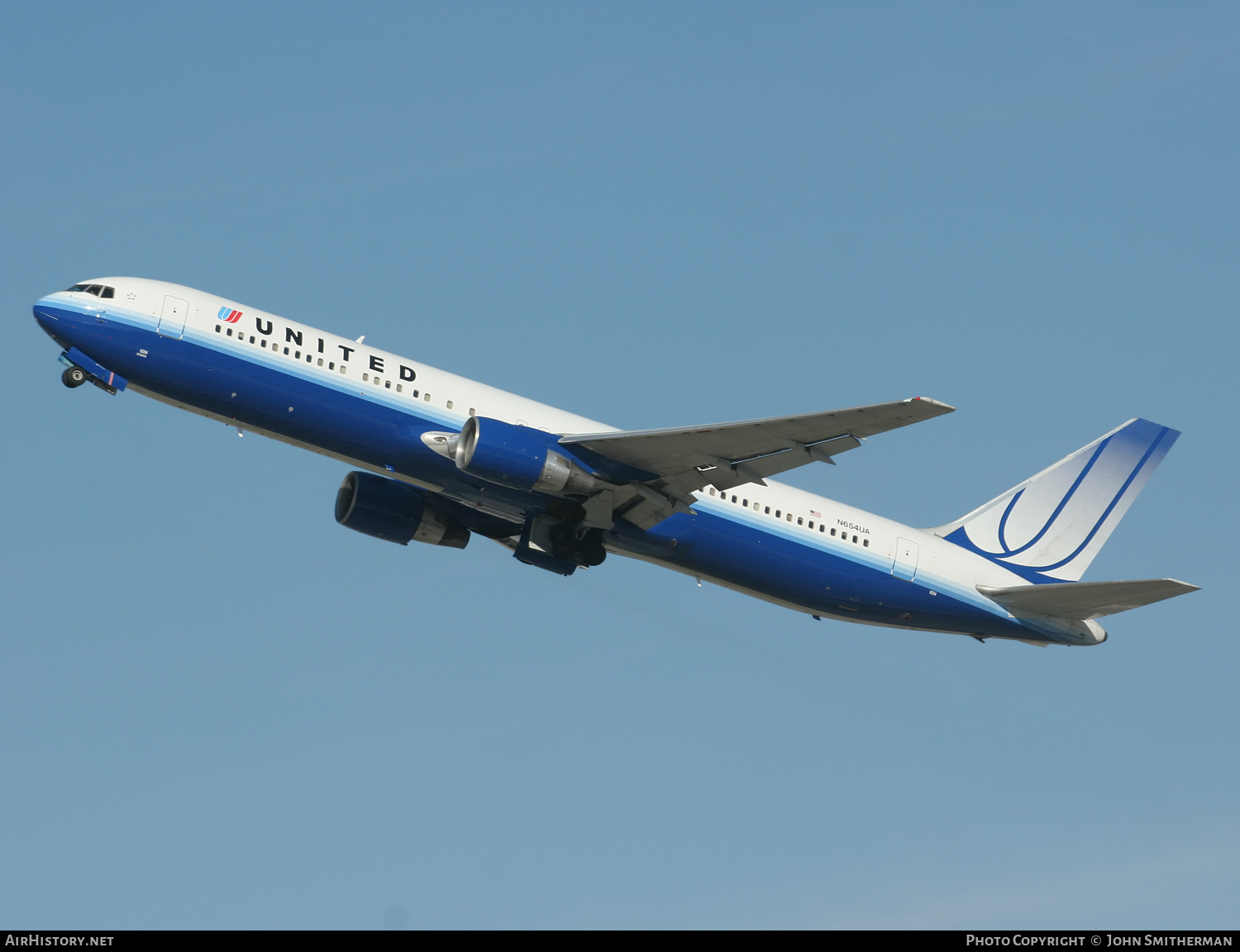 Aircraft Photo of N654UA | Boeing 767-322/ER | United Airlines | AirHistory.net #333179