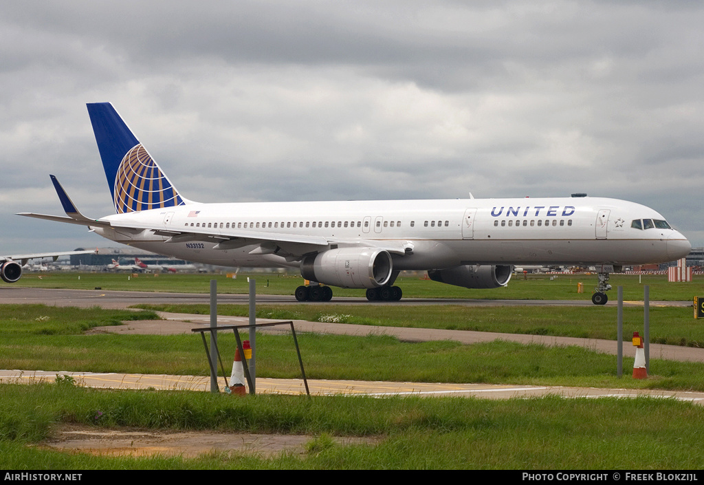 Aircraft Photo of N33132 | Boeing 757-224 | United Airlines | AirHistory.net #333187